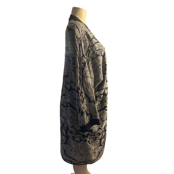 M L Peruvian Connection Open Front Floral Printed Long Cardigan Sweater Jacket - Picture 5 of 6